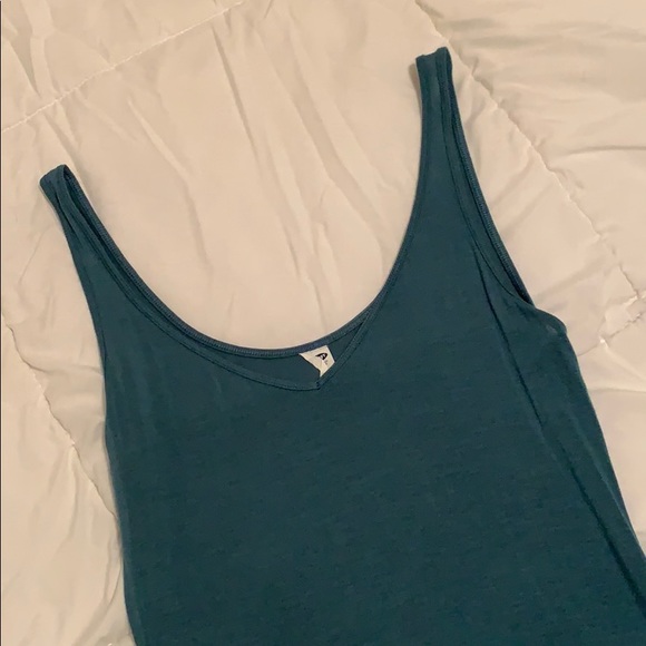 blue basic tank - Picture 2 of 3